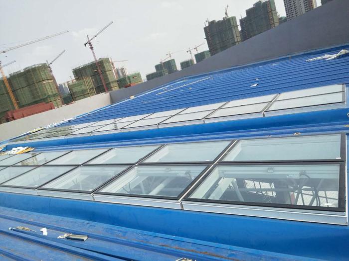 電動采光排煙天窗