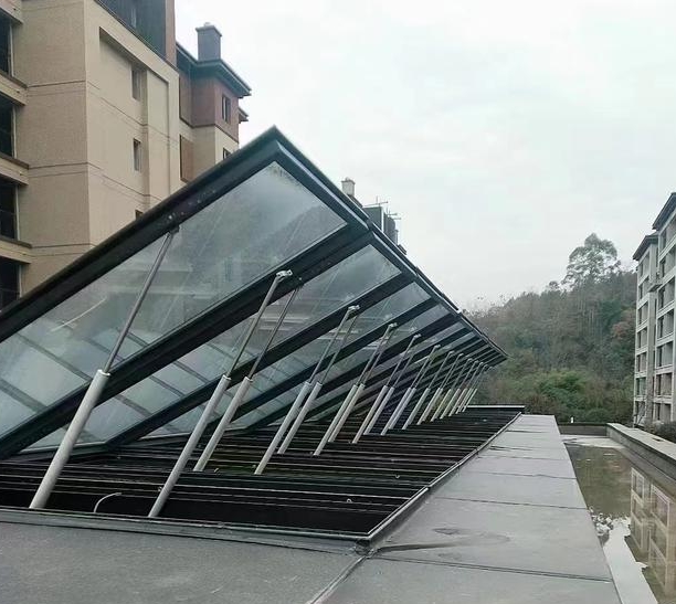 電動采光排煙天窗